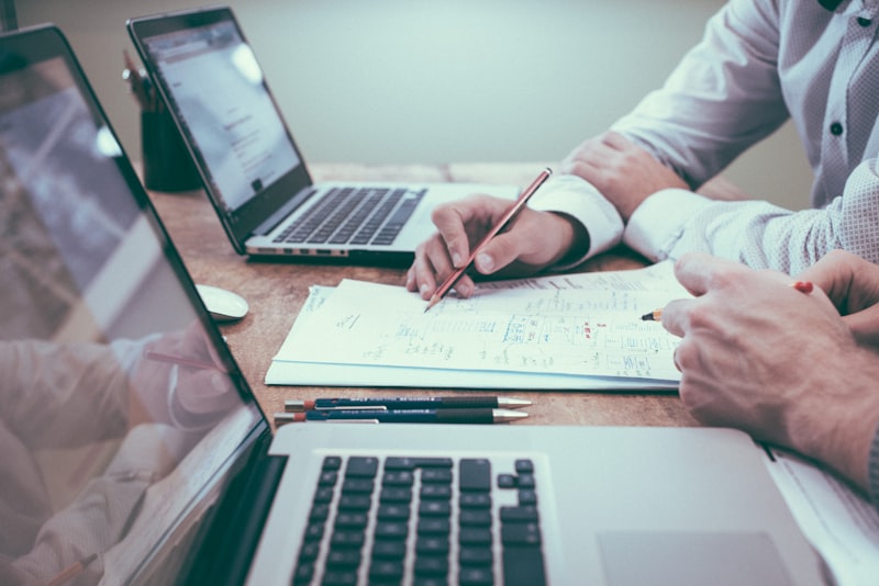 Legal documentation and contract drafting services